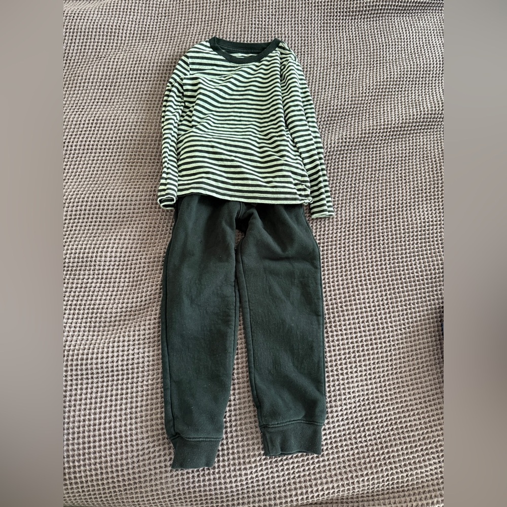 Cat & Jack Grey Black Kids Joggers with shirt and hoodie
